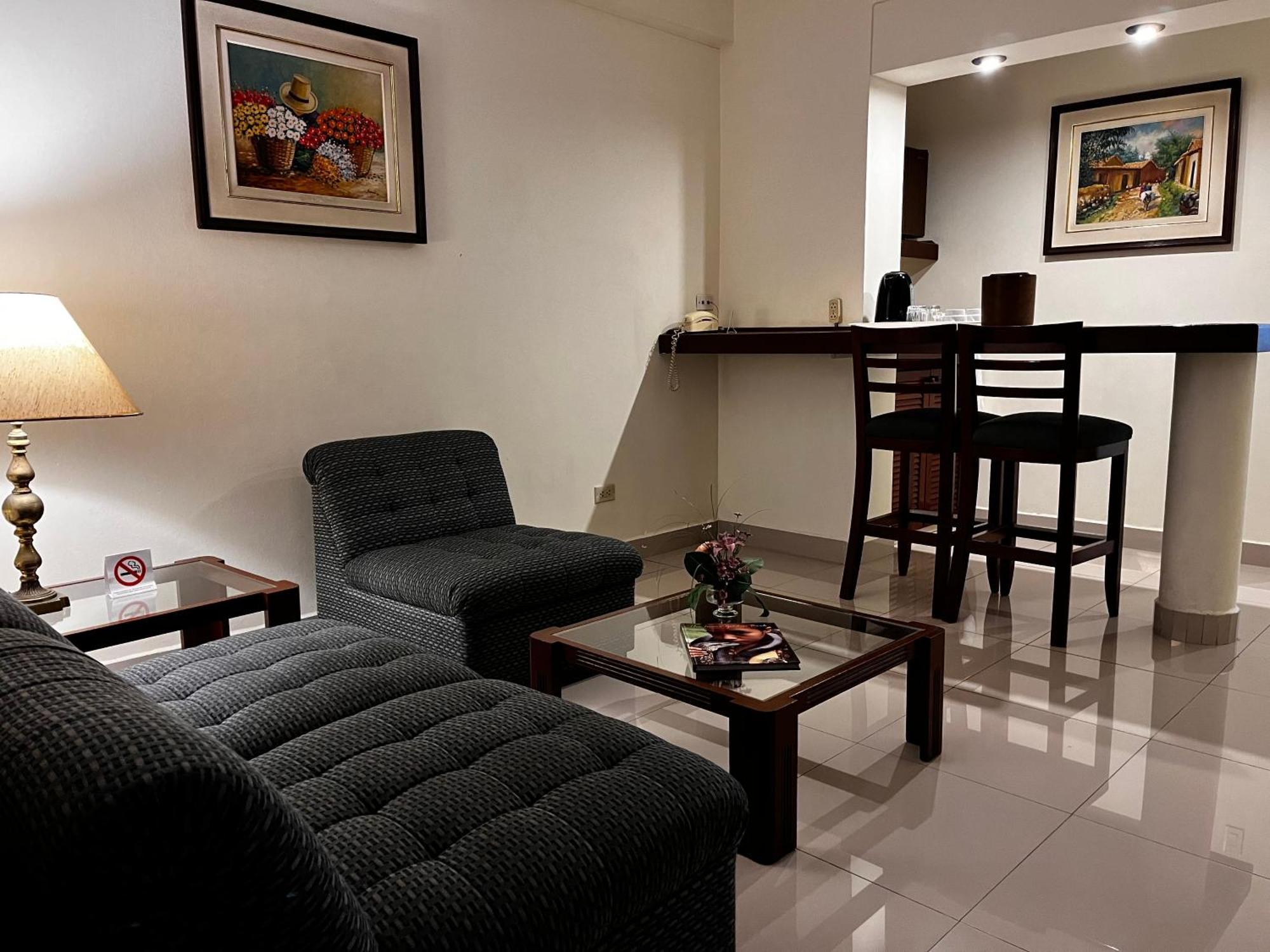 Hotel Boulevard Lima Luaran gambar