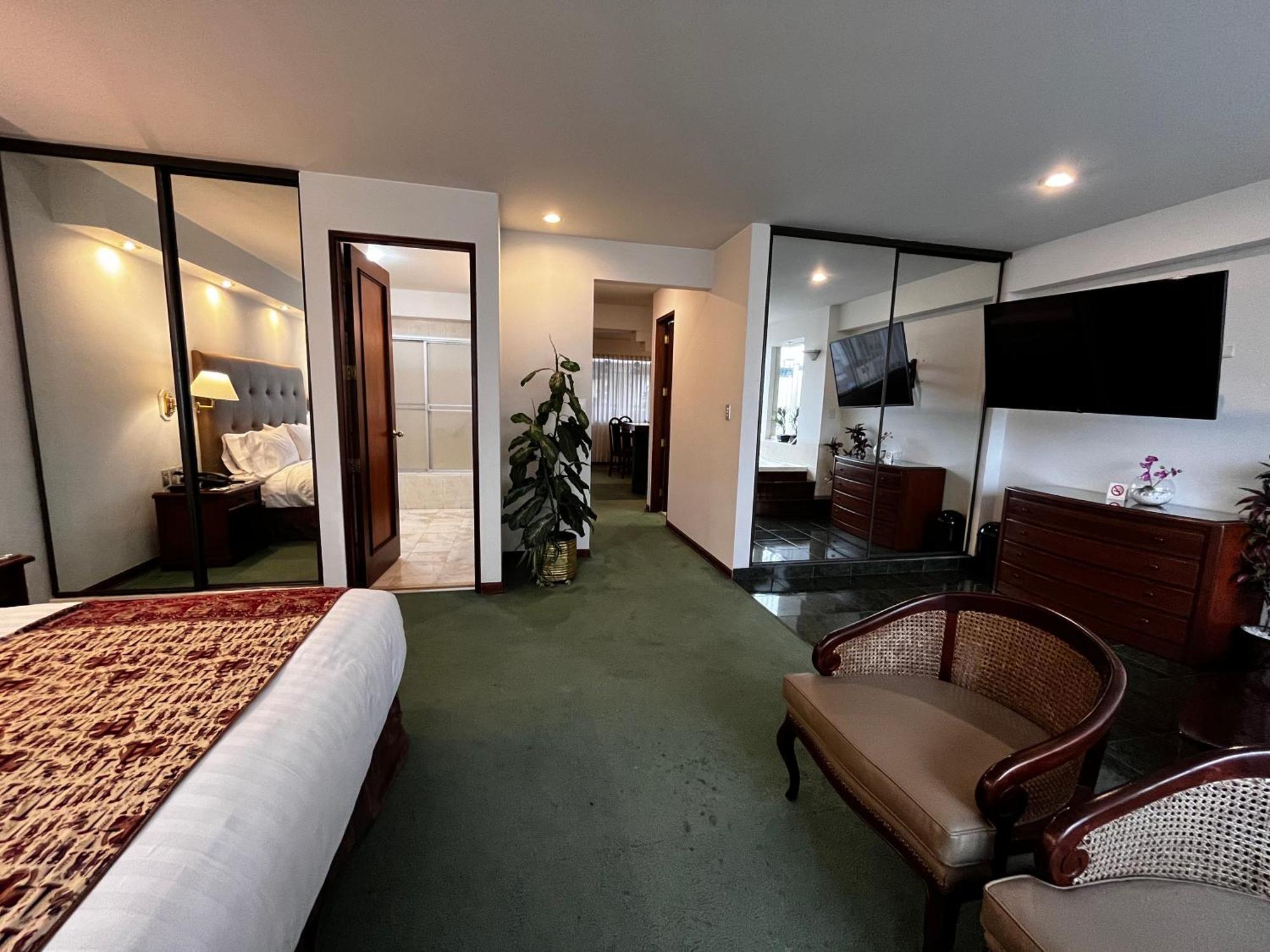 Hotel Boulevard Lima Luaran gambar