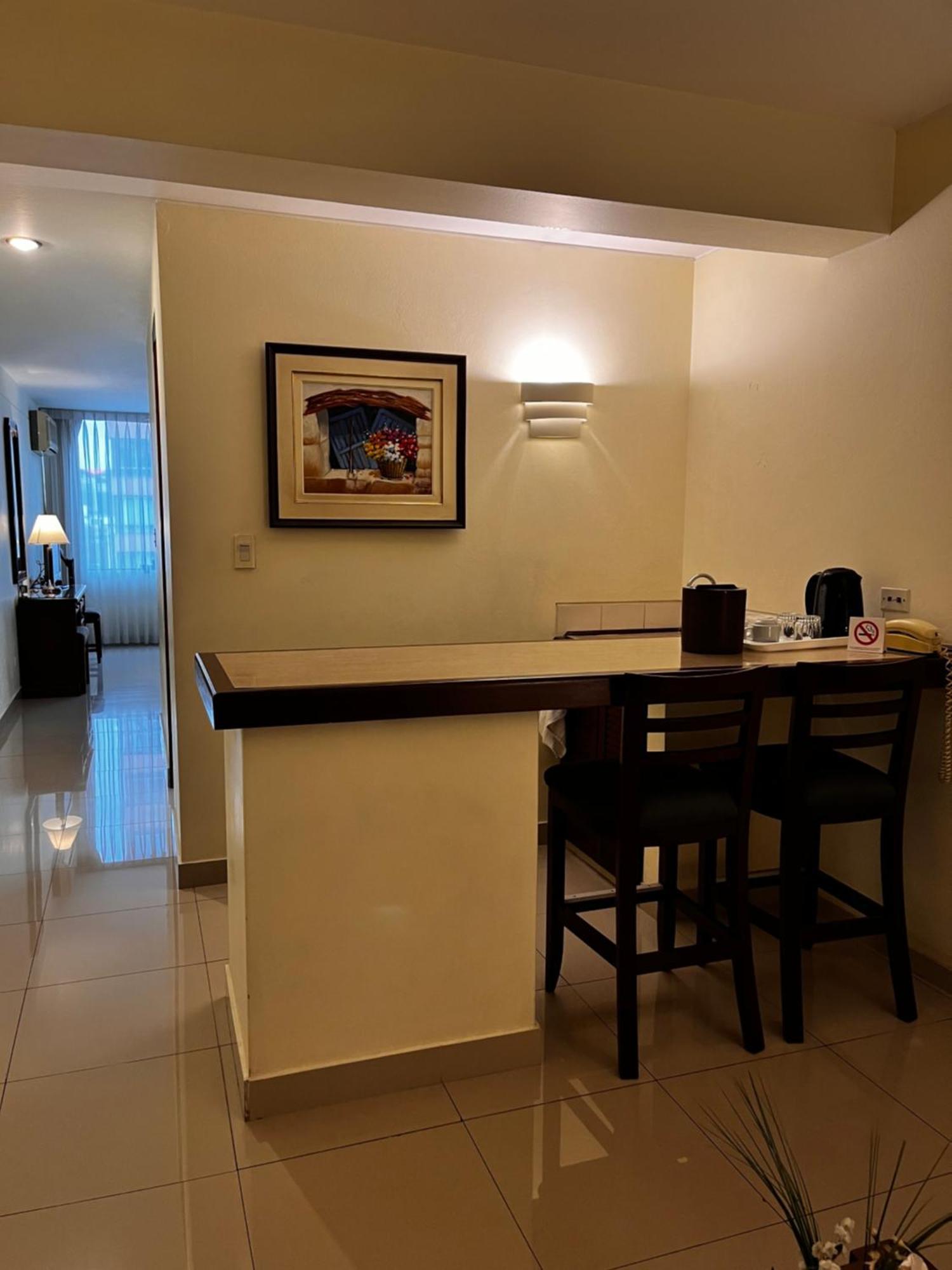 Hotel Boulevard Lima Luaran gambar