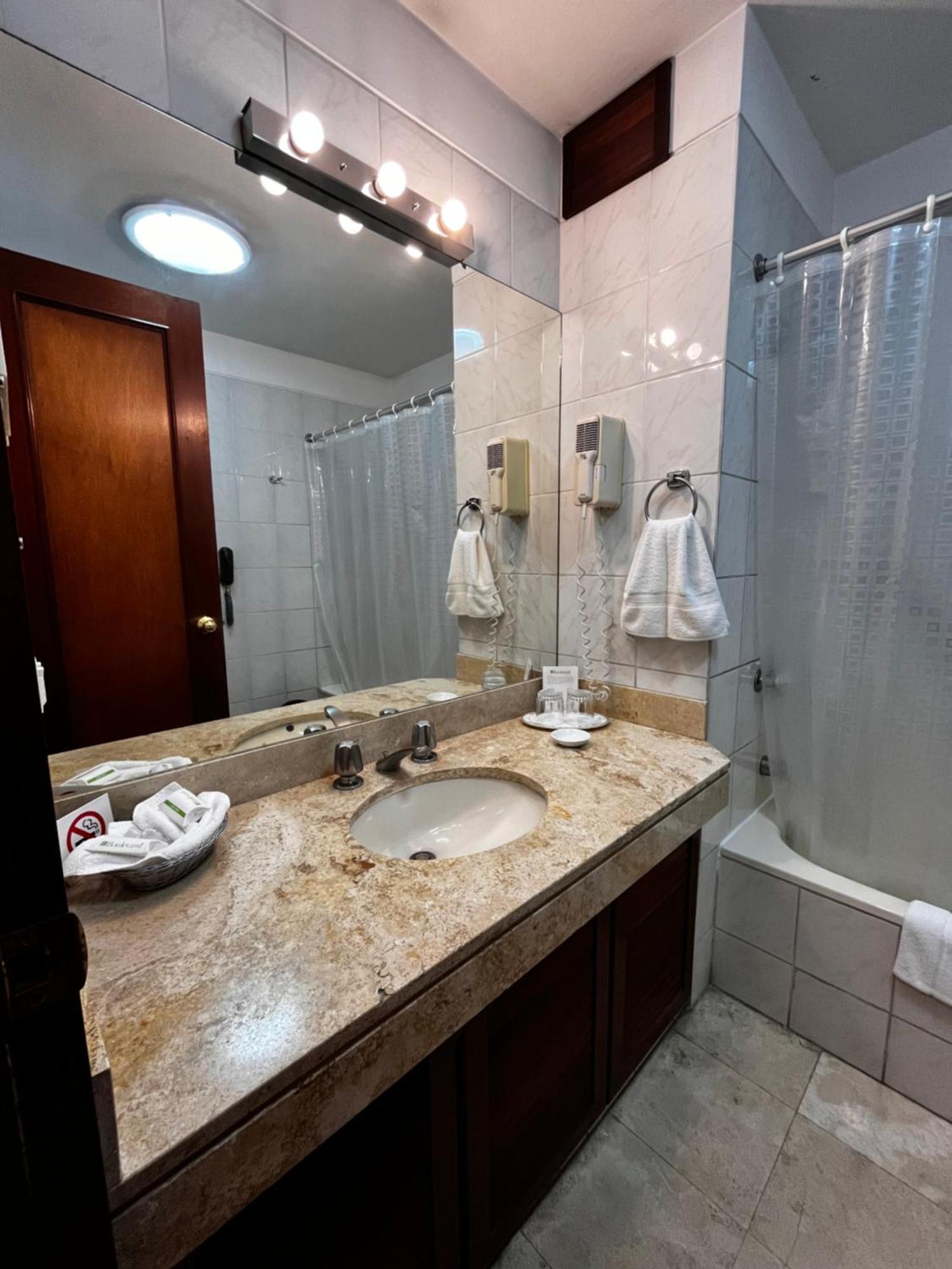Hotel Boulevard Lima Luaran gambar