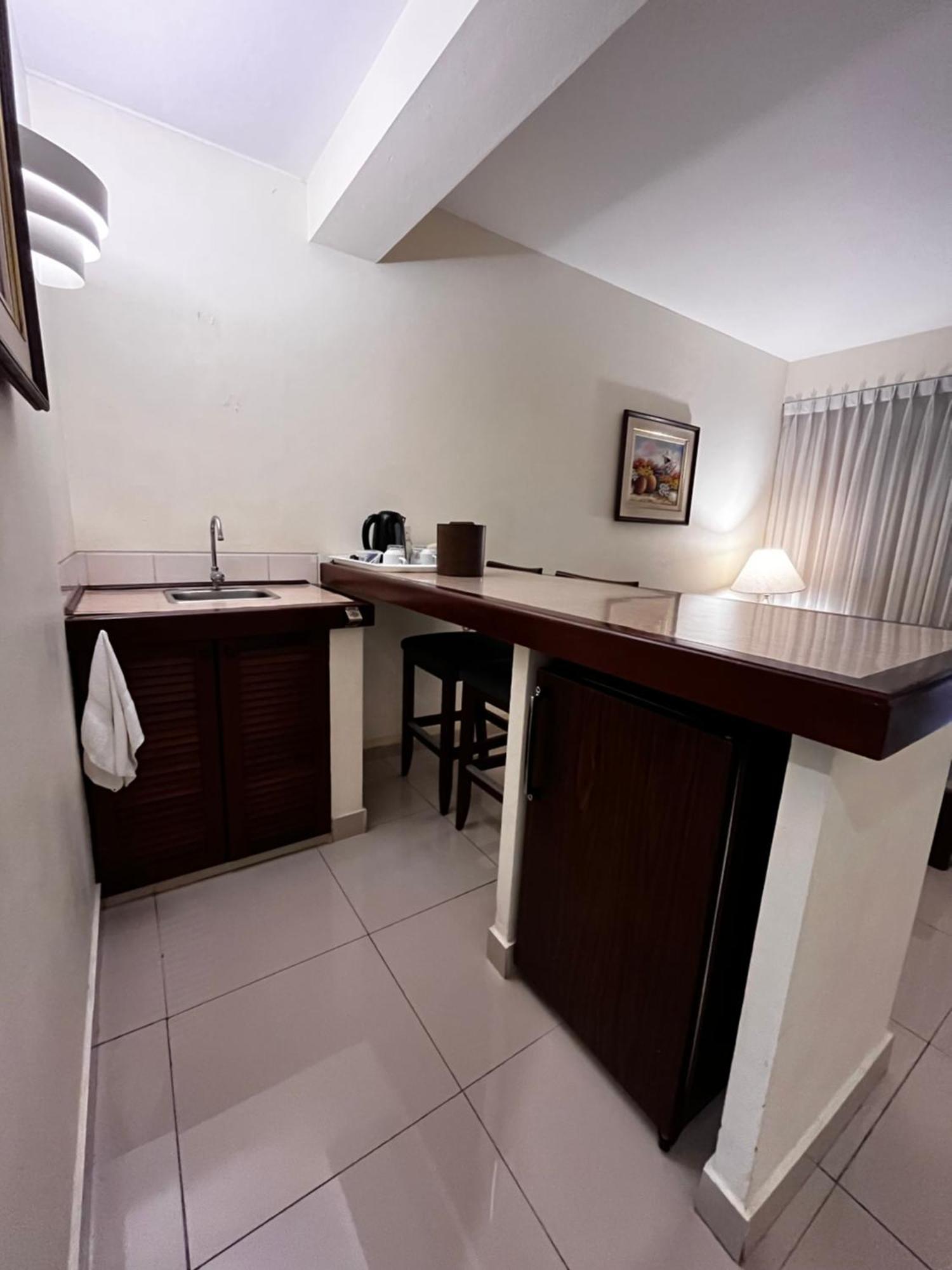 Hotel Boulevard Lima Luaran gambar
