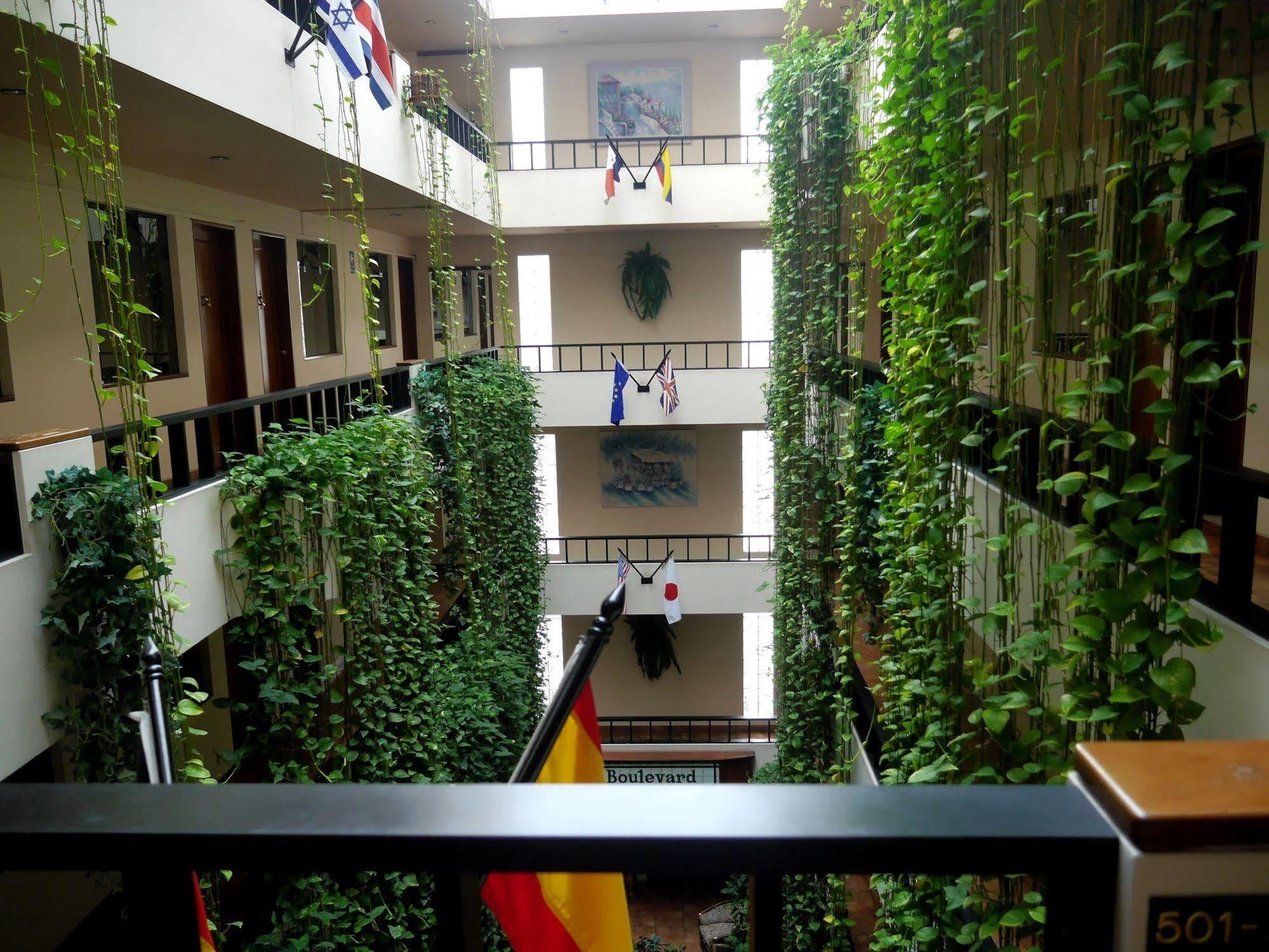 Hotel Boulevard Lima Luaran gambar