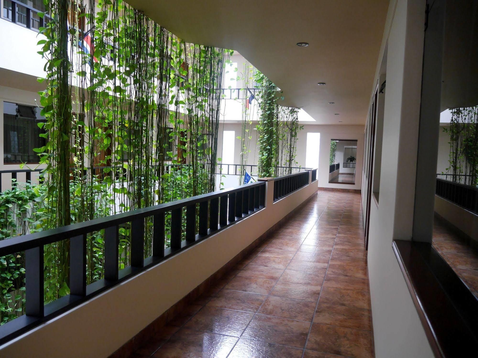 Hotel Boulevard Lima Luaran gambar